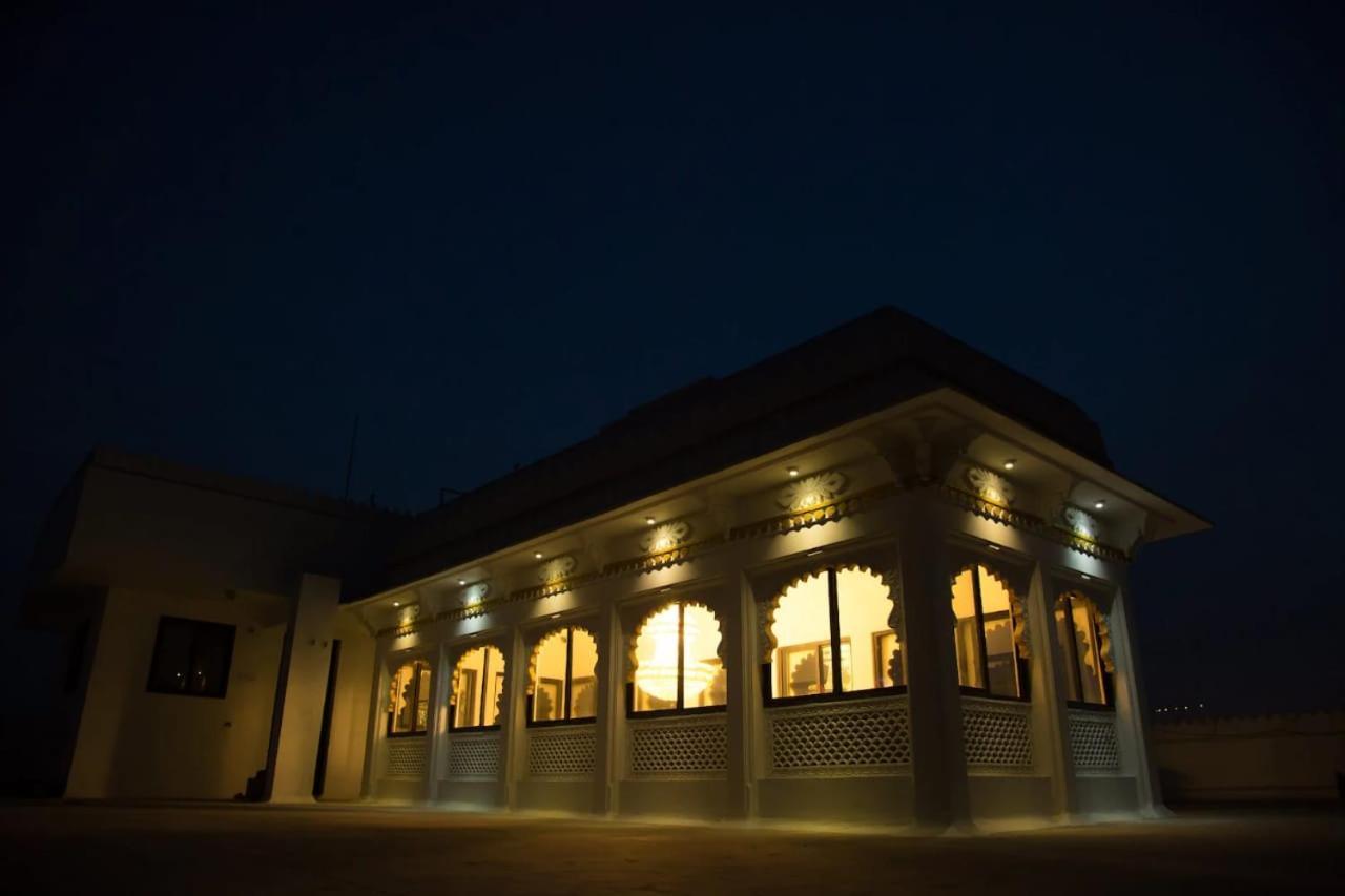 Hotel Nahargarh Palace Indore Exterior photo